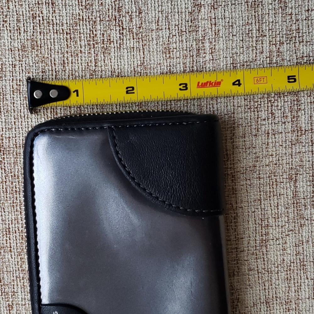 Marc Jacobs Wallet - Picture 10 of 10
